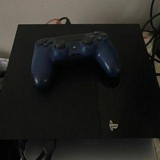 PS4 Very good condition works perfectly fine