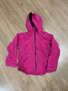 (Category: ) located in . Submitted by houseofgrailed (Listing ID 1160051227, Image 1). Description: .
