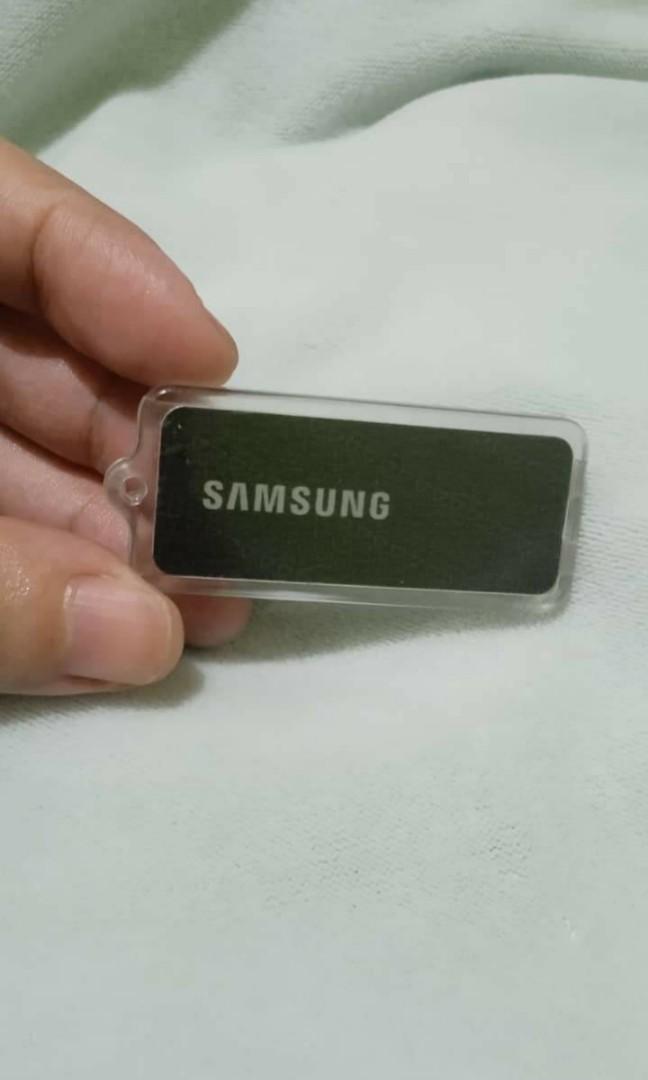 RF keys for Digital Doorlock (Category: Locks, Doors & Gates) located in Imus. Submitted by dahdahlicious (Listing ID 1160021263, Image 1). Description: original samsung brand hindi na ginagamit working po ito.