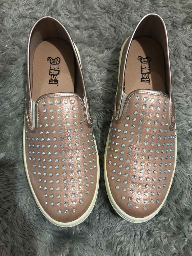 Rose Gold Slip On Shoes, Fesyen Wanita 