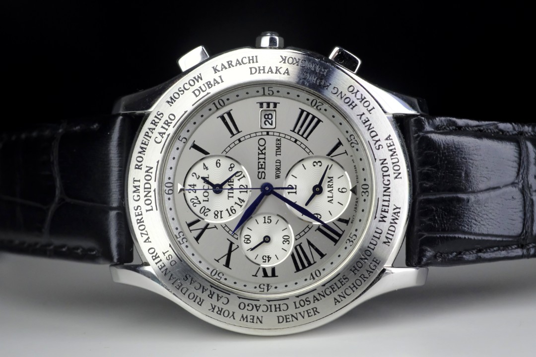 Seiko world timer 5t82 quartz watch, Luxury, Watches on Carousell