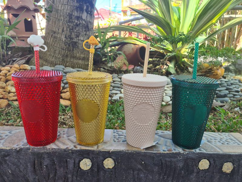 starbucks grande studded