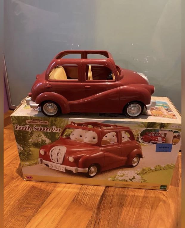 Sylvanian families saloon car store