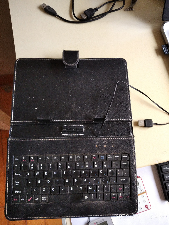tablet USB keyboard, 電腦＆科技, 電腦周邊及配件, 電腦鍵盤及相關產品 Carousell