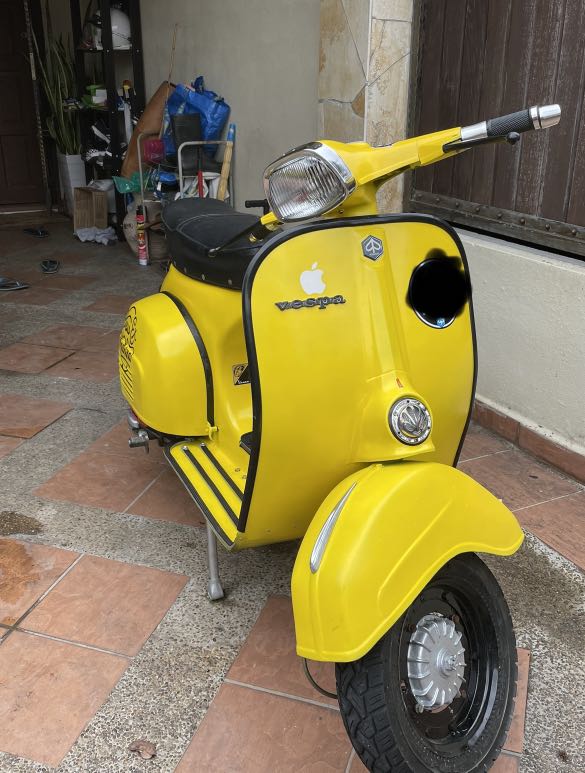 Vespa super, Motorbikes on Carousell