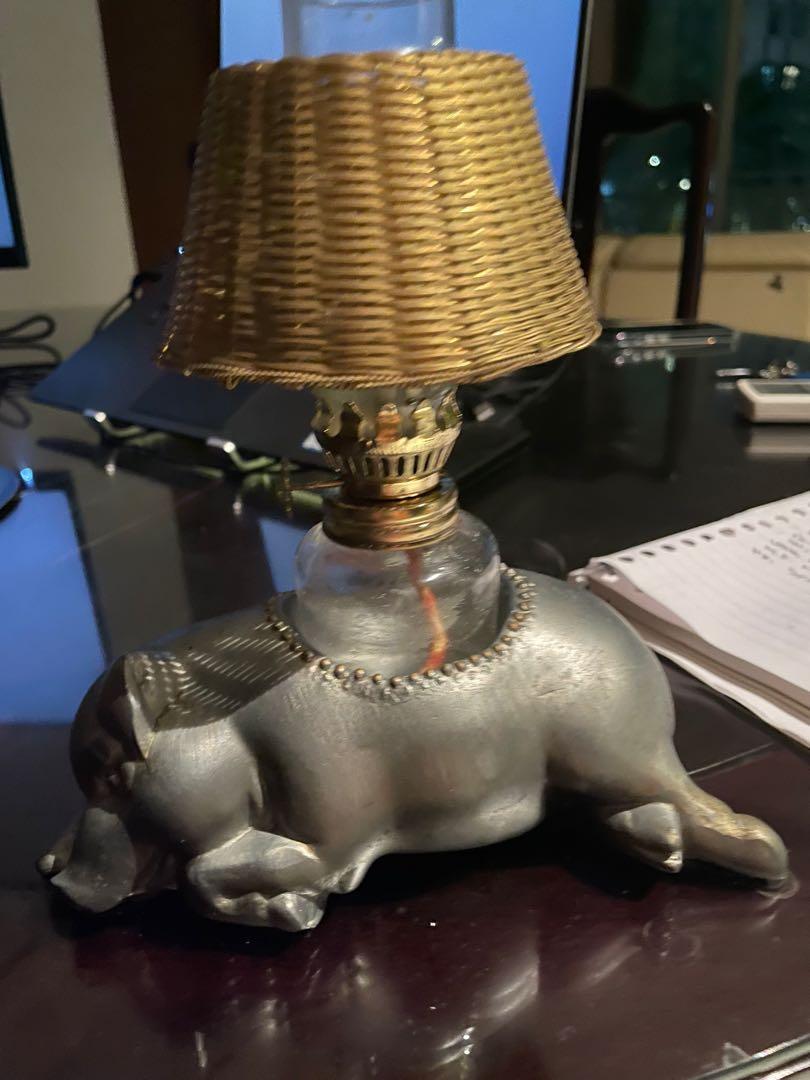 Vintage Morton\'s Steakhouse Sleeping Pig Pewter Oil Lamp Complete with  Lampshade For Sale, Hobbies  Toys, Memorabilia  Collectibles, Vintage  Collectibles on Carousell