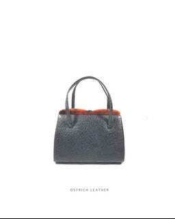 ‼️SALE‼️Vintage Ostrich Leather Clutch Hand Bag