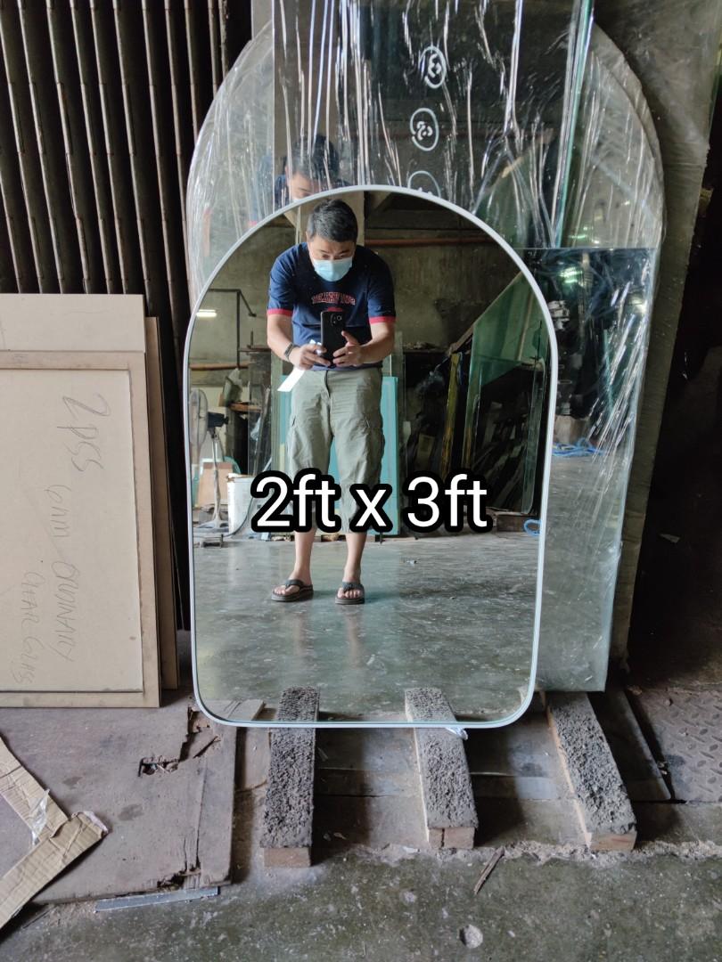 Arc mirror with rounded corners (Category: Mirrors) located in Malabon City. Submitted by mirrors.ph (Listing ID 1160158199, Image 1). Description: Arc mirror with rounded corners in white aluminum frame and plywood backing. Using 6mm thick copper free lead free mirror. Size: 2ft x 3ft P1620 Add P200 if with back hook. Available colors gold, glossy black, matte black, white and silver aluminum frame. Customize sizes and shapes are welcome..