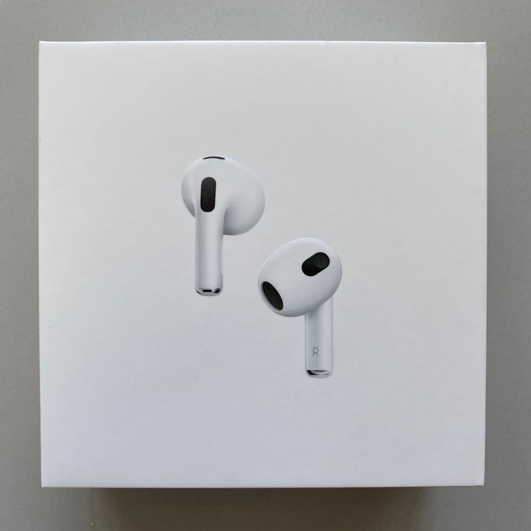 🆕BNIB AirPods 3rd Gen 3 With MagSafe Charging Case Singapore Set, Audio,  Earphones on Carousell