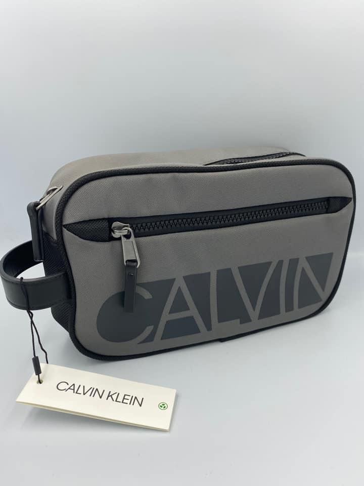 Calvin Klein Toiletry Bag, Men's Fashion, Bags, Belt bags, Clutches and ...
