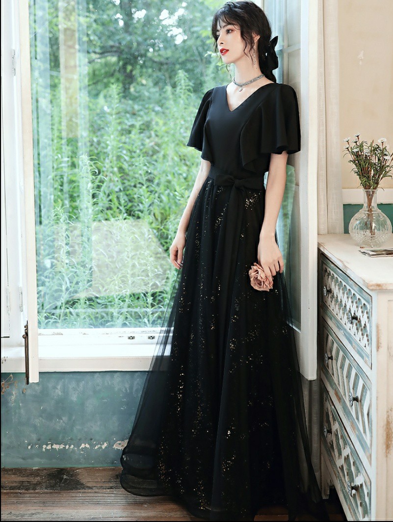 Classic black gown online