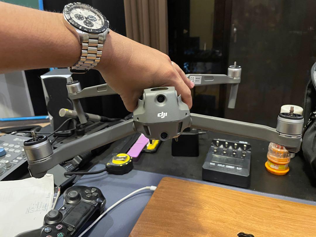 Dji Mavic 2 body shell (Category: Drones) located in Quezon City. Submitted by jl.8888 (Listing ID 1160256176, Image 1). Description: .