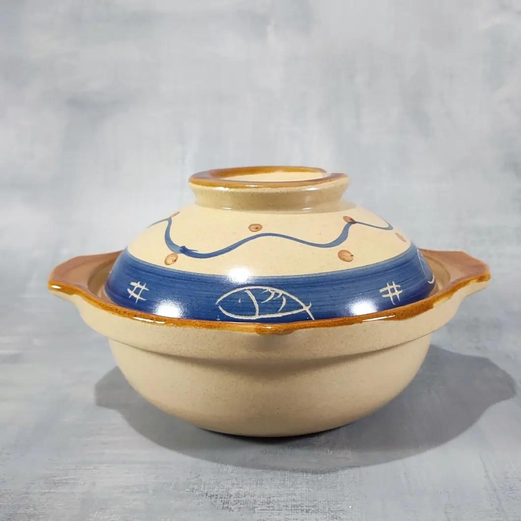 Donabe Blue 1 pc (Category: Other Kitchenware & Tableware) located in Silang. Submitted by smallwarescollectibles (Listing ID 1160208016, Image 2). Description: Donabe Blue 1 pc @ P550 D:7.8" H:2.5" ❇️New with Box.