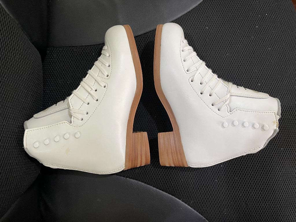 GAM/Jackson Ice Skating Boot Gold Label G0528 Size 4B, Women's Fashion