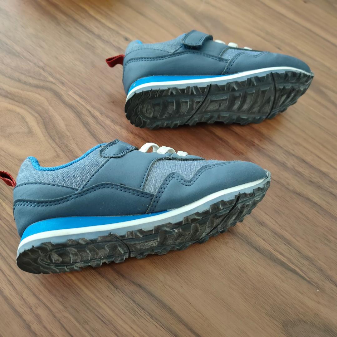 Kids shoes size clearance 26