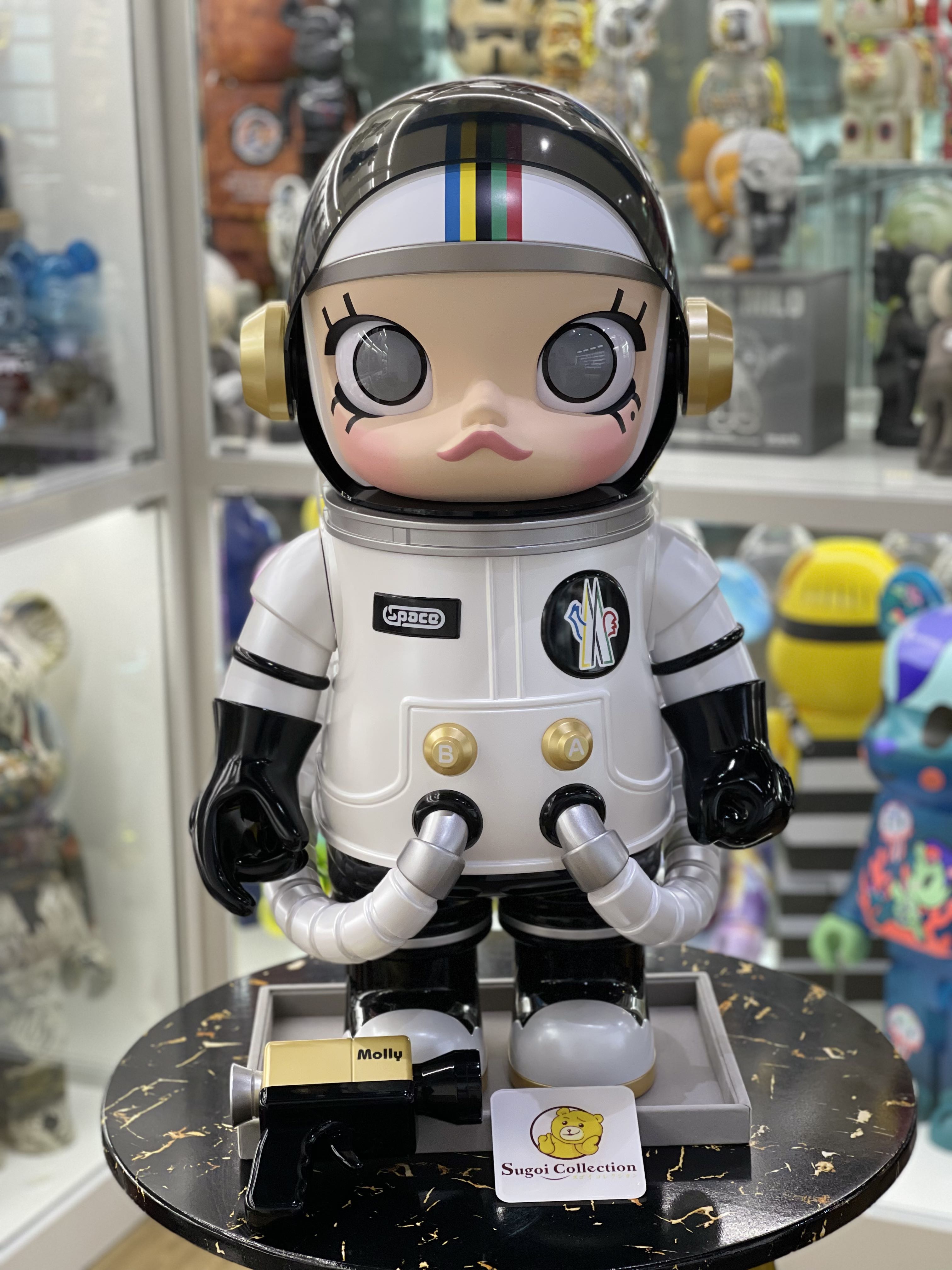 POPMART MEGA SPACE MOLLY 1000％　Moncler MEGA SPACE MOLLY 1000% MONCLER 2022 LIMITED – TOYSEZ