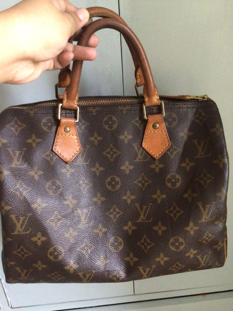 LV Louis Vuitton Speedy 30 (Category: Luxury Bags & Wallets) located in Quezon City. Submitted by kylaalexaa (Listing ID 1160192708, Image 1). Description: .
