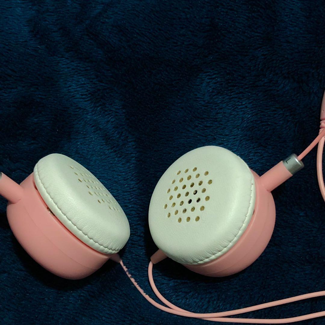Miniso Pink Cat Ear Wired Headphone, Musik & Media, Aksesoris di Carousell