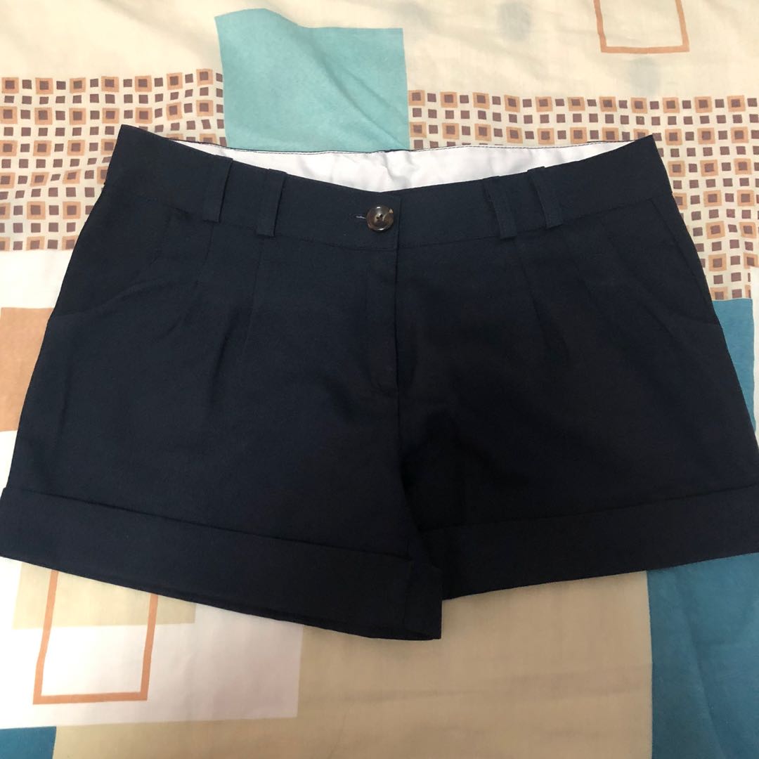 Navy blue shorts, Women's Fashion, Bottoms, Shorts on Carousell — free download