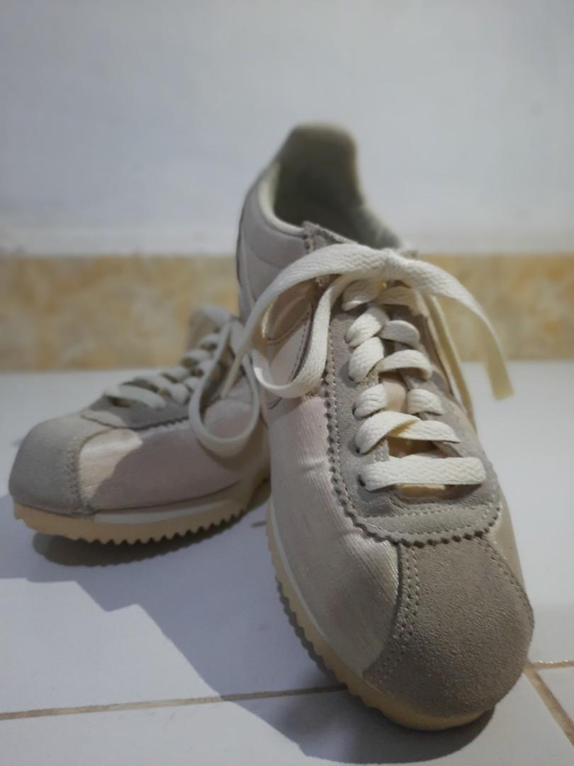 nike cortez size 5