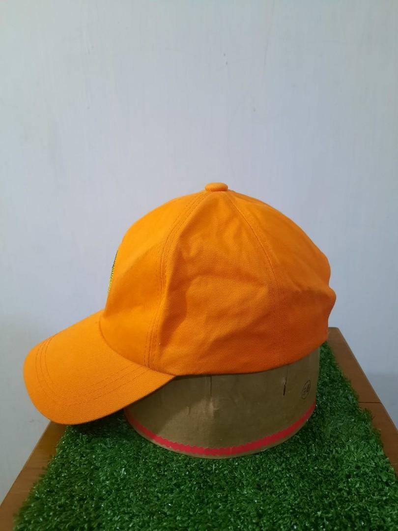 Orange Cap, Fesyen Pria, Aksesoris 