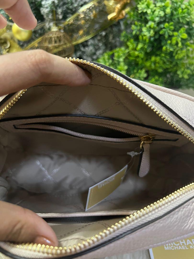 Original Michael kors Ginny leather crossbody bag /soft pink, Women's Fashion, Bags & Wallets