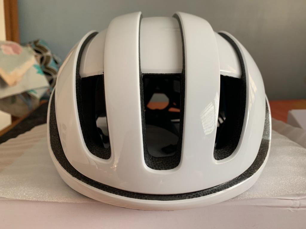 POC OMNE AIR SPIN (Category: Bicycles) located in Manila. Submitted by clark.kent1 (Listing ID 1160116145, Image 2). Description: BRAND NEW POC Omne Air Spin Hydrogen White Size : Large .