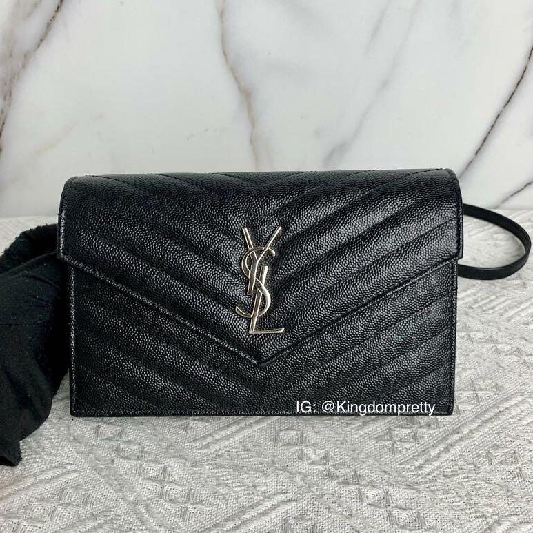 YSL Saint Laurent Envelope Medium Bag Black on Black, Luxury, Bags &  Wallets on Carousell