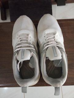Sepatu Aerostreet Putih ukuran 43