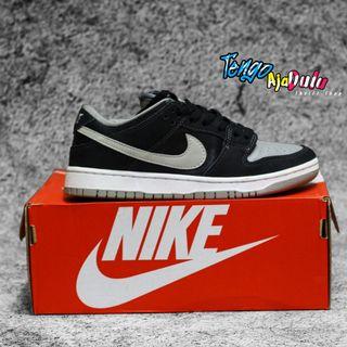 NIKE SB DUNK LOW PRO ORANGE LABEL, Fesyen Pria, Sepatu , Sneakers di  Carousell