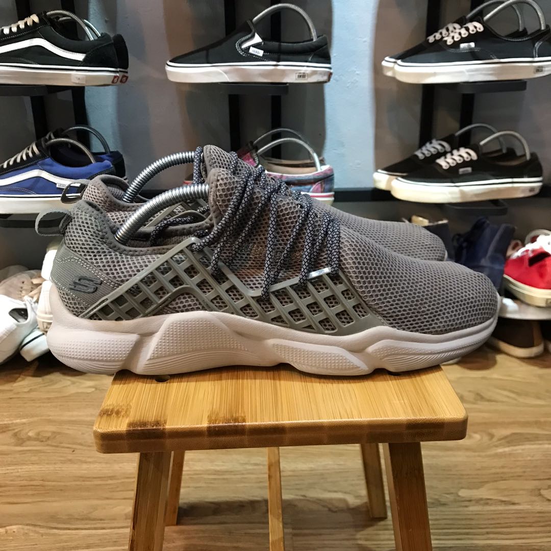 Skechers best sale drafter review