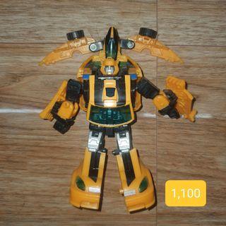 TRANSFORMERS BUMBLEBEE