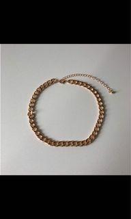 UNNECESSARY STUDIO - Giana Chain Necklace in Gold