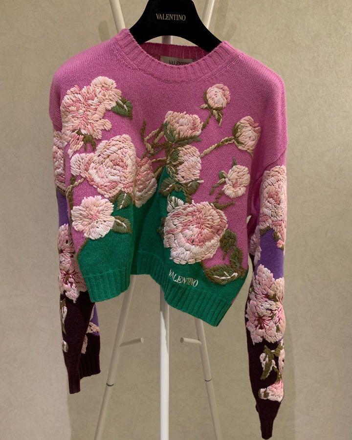 Valentino sweater, 女裝, 上衣, 其他上衣 