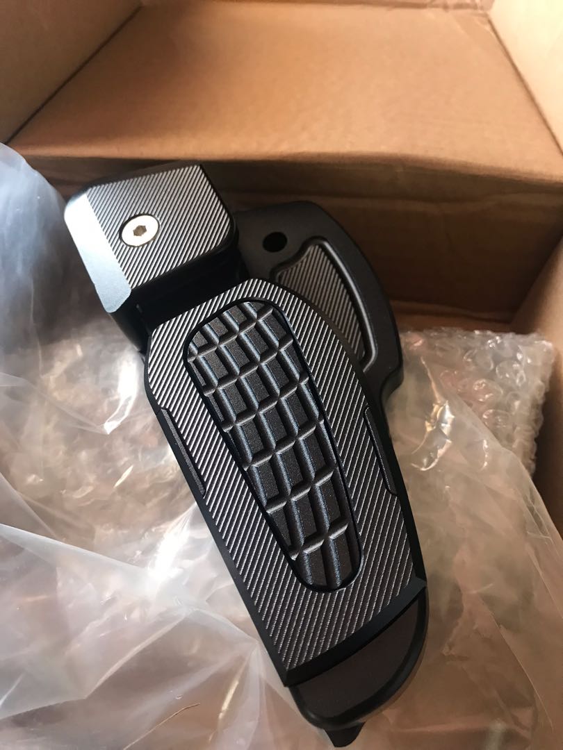 VESPA SPRINT/PRIMAVERA FOOT PEG, Motorbikes, Motorbike Parts & Accessories, Other Motorcycles