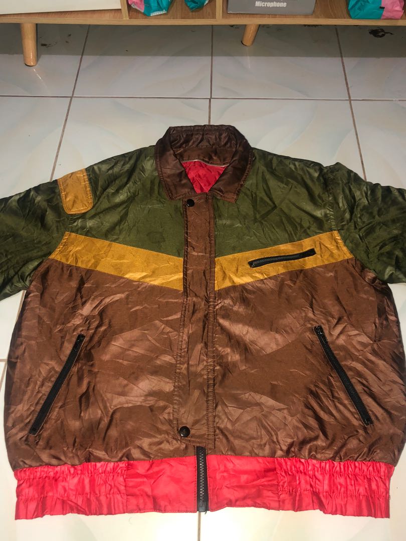 Vintage style satin rasta color jacket 