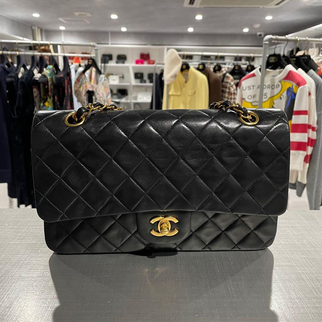 CHANEL Classic double flap bag 25cm medium