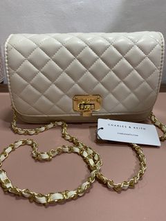 (Category: ) located in . Submitted by preloved_stuff_mnl (Listing ID 1160334171, Image 1). Description: .