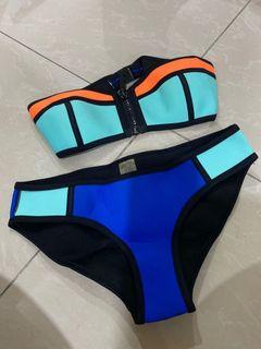 Colour block swim wear