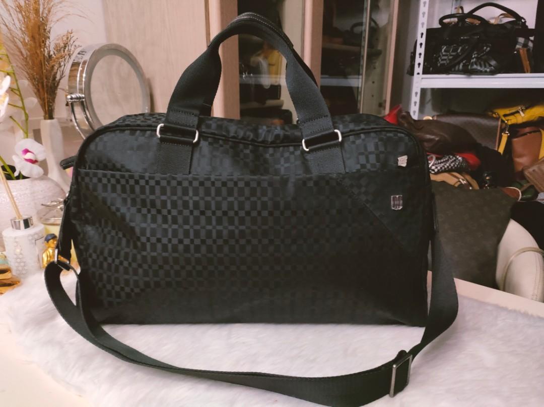 DAKS travel bag Luxury Bags Wallets on Carousell