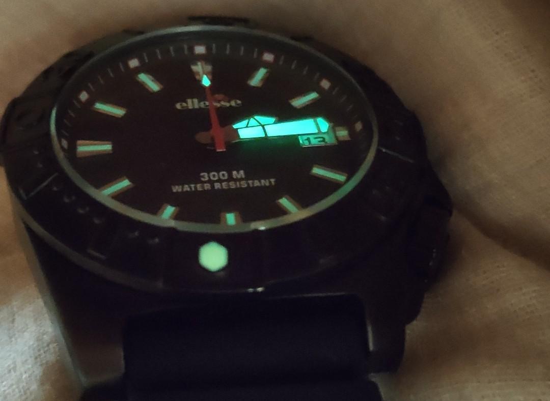 Ellesse professional 300m diver watch sales