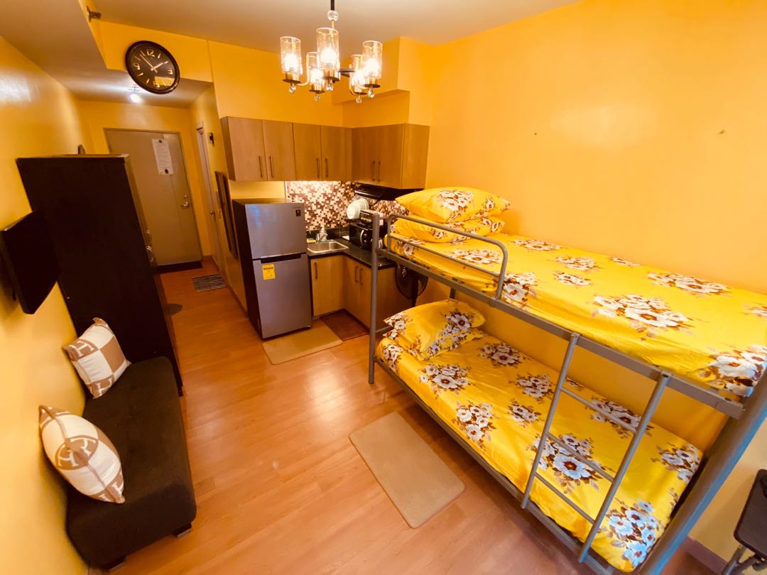 Female BedSpace or Condo Sharing At Makati City With Wifi at