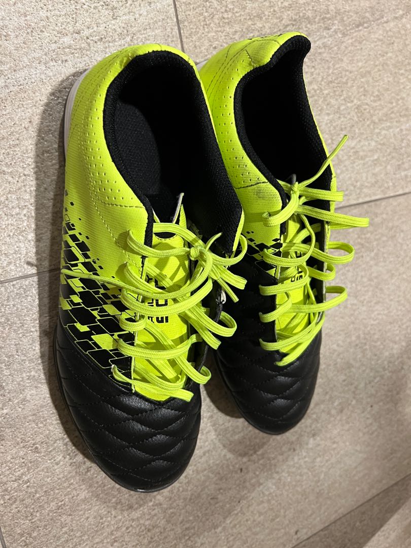 Turf Football Boots Kipsta Agility (used once), Men's Fashion, Footwear