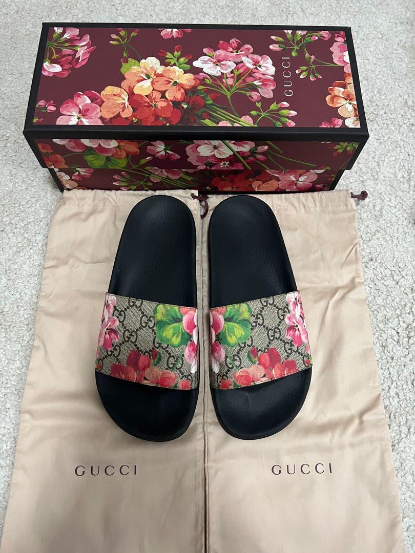 Gucci gg sales flora slides