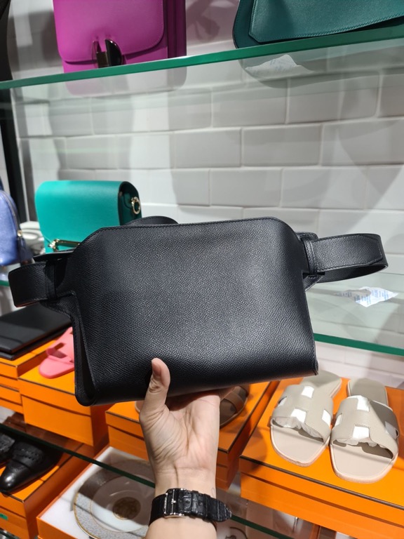 Hermes Cityback Belt bag, Luxury, Bags & Wallets on Carousell