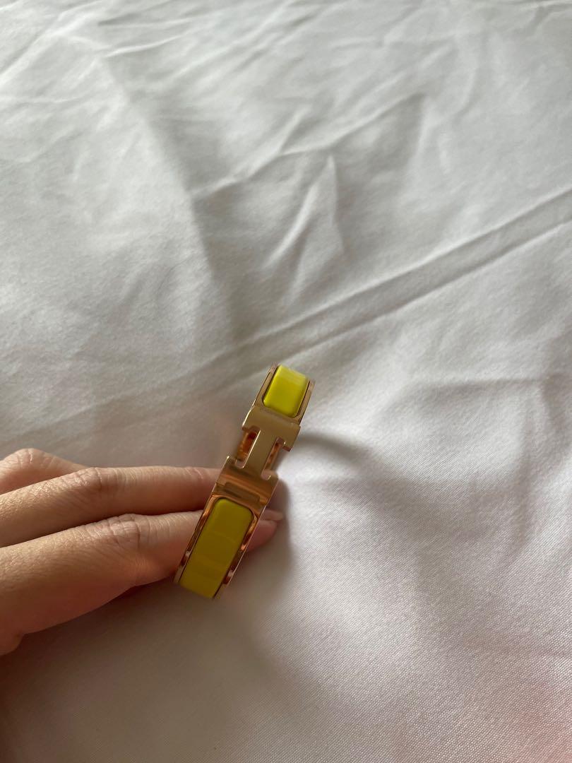 Hermes Clic Clac PM size (Category: Luxury Accessories) located in Makati City. Submitted by mnlbeautyboutique (Listing ID 1160344622, Image 2). Description: Brand new Comes complete PM size rare to find always sold out Beautiful yellow color Much prettier in actual .