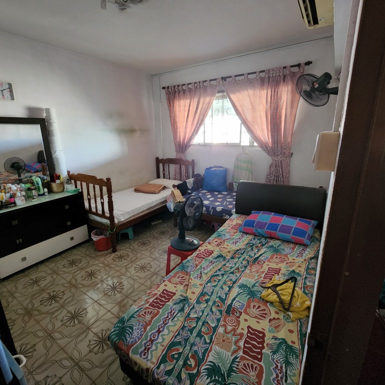 (Category: ) located in . Submitted by mr_zw (Listing ID 1160363192, Image 1). Description: .