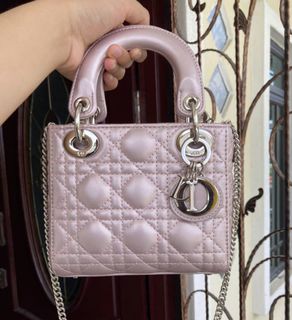 (Category: ) located in . Submitted by cocomot (Listing ID 1160345674, Image 1). Description: .