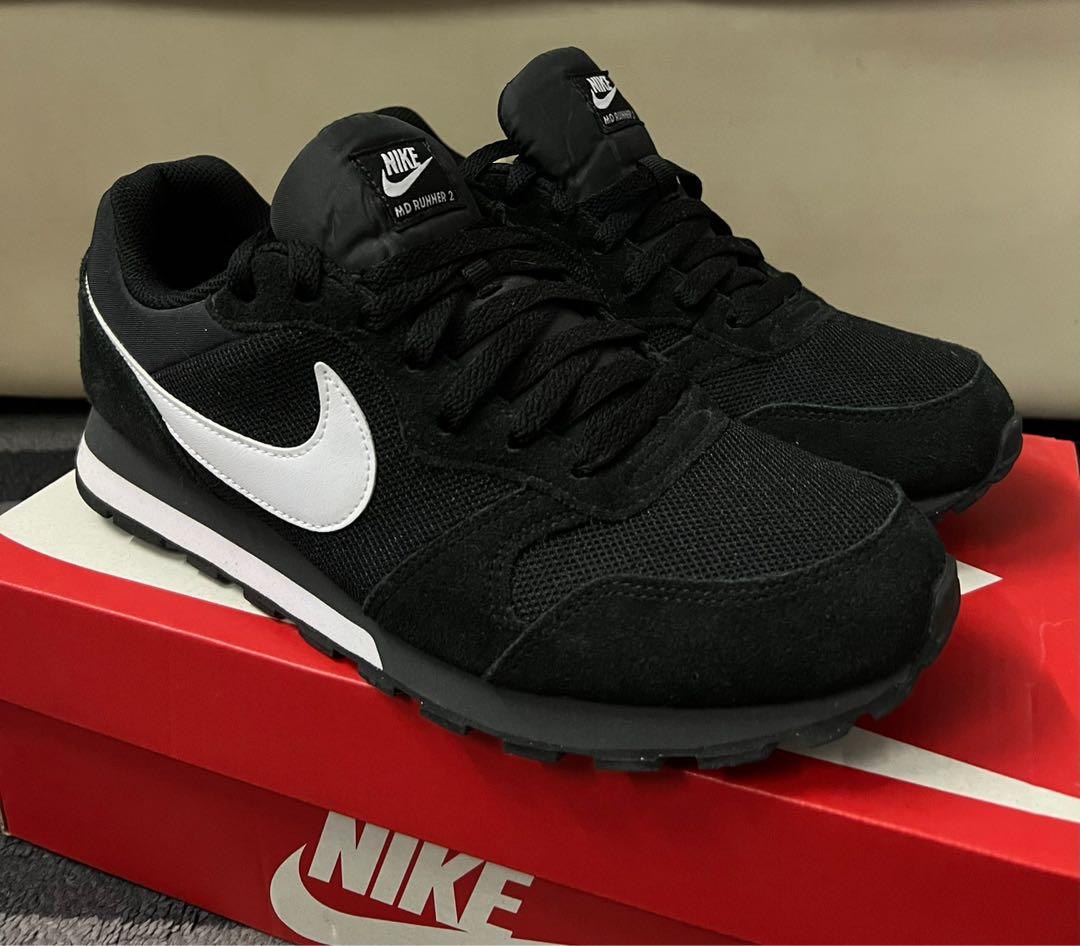 Nike black cheap md runner