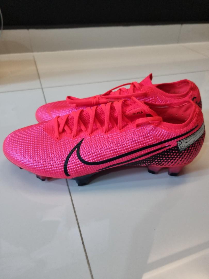 Nike Mercurial Vapor 13 Elite FG Laser Crimson, Sports Equipment, Other  Sports Equipment and Supplies on Carousell